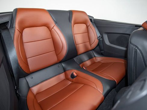Used 2025 Ford Mustang GT Premium RWD image 33