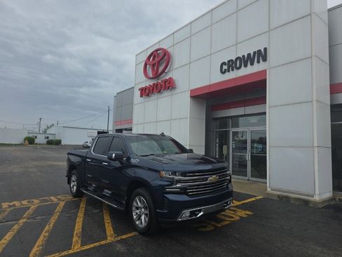 Used 2019 Chevrolet Silverado 1500 High Country w/ Safety Package II image 1