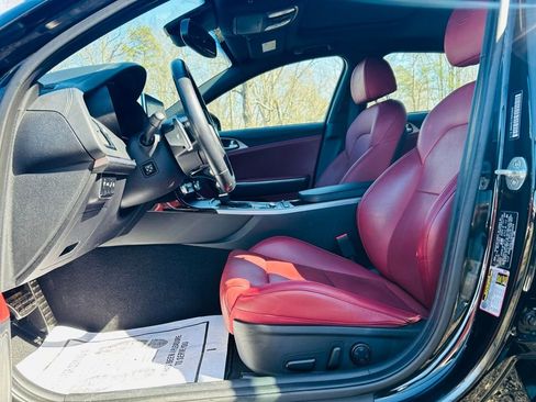 Used 2019 Kia Stinger GT1 image 16