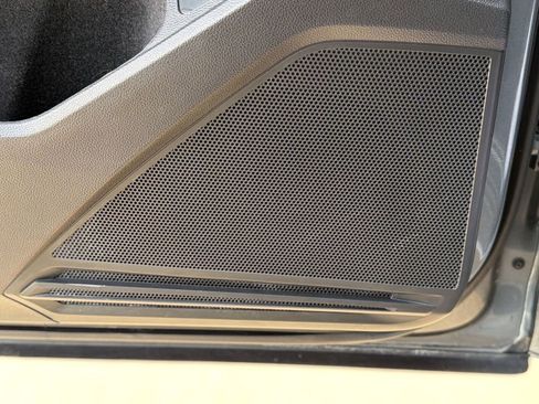 Used 2024 Volkswagen Tiguan SE R-Line image 23