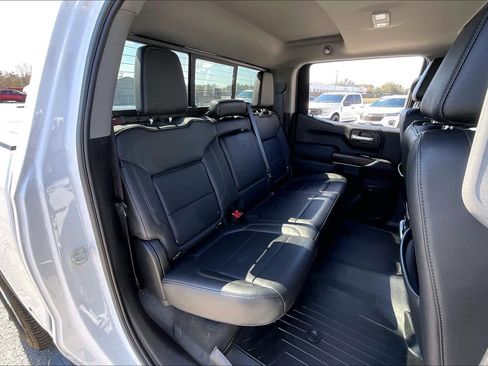 Used 2019 GMC Sierra 1500 SLT image 16