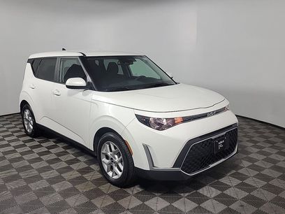 Used 2023 Kia Soul S