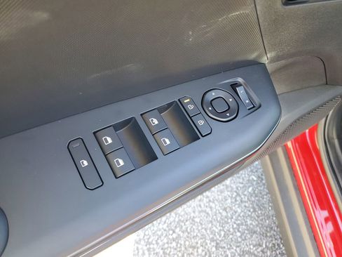 New 2026 Kia K4 LXS image 9