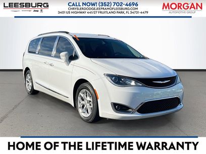 Certified 2017 Chrysler Pacifica Touring-L w/ Tire & Wheel Group