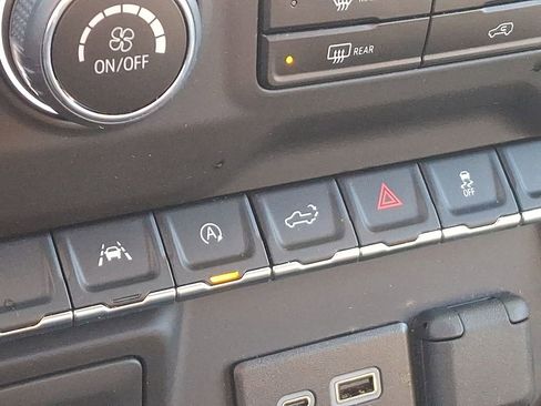 Certified 2025 Chevrolet Silverado 1500 Custom w/ Turbomax Blackout Package image 25