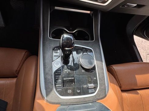 Used 2022 BMW X7 xDrive40i w/ Premium Package AWD/4WD image 23
