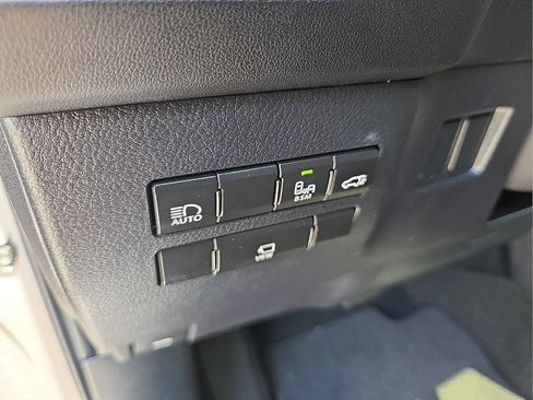 Used 2019 Lexus NX 300 FWD image 11