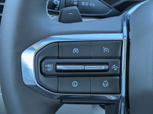 New 2026 GMC Acadia Denali w/ Super Cruise Package image 26