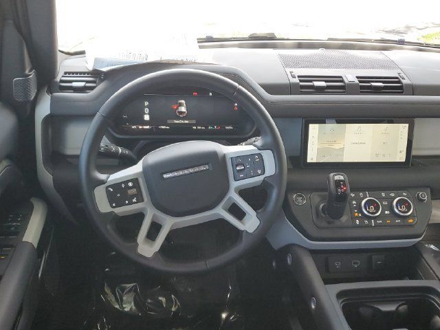 Used 2024 Land Rover Defender 110 S AWD/4WD image 18