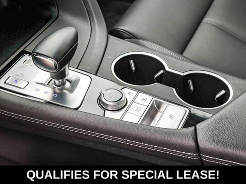 Used 2026 Genesis G70 2.5T RWD image 22
