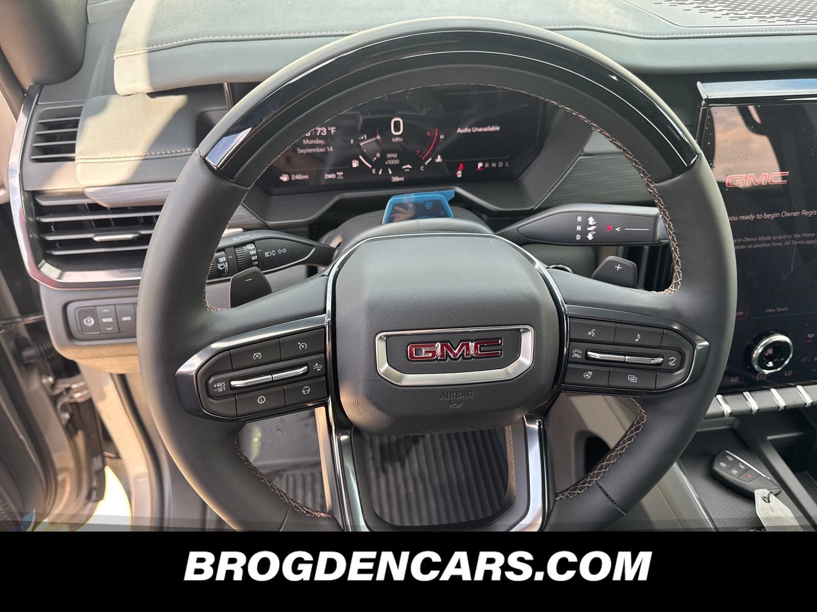 New 2027 GMC Acadia AT4 w/ AT4 Reserve Package AWD/4WD image 4