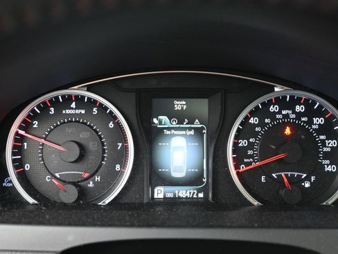 Used 2015 Toyota Camry XLE image 10