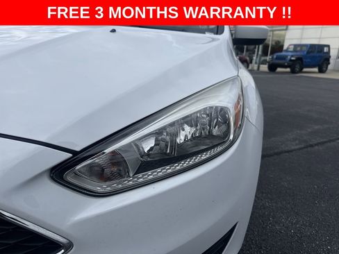 Used 2018 Ford Focus SE FWD image 38