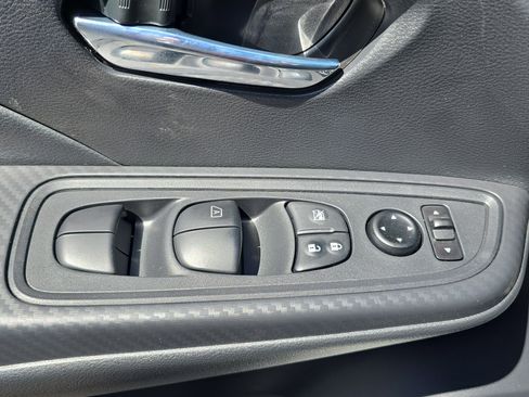 New 2025 Nissan Versa SV w/ Trunk Package image 27