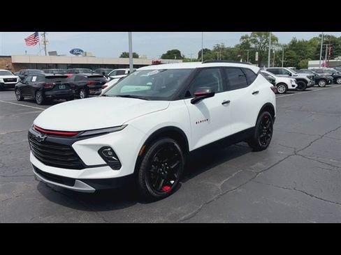 Certified 2025 Chevrolet Blazer LT w/ Redline Edition AWD/4WD image 4