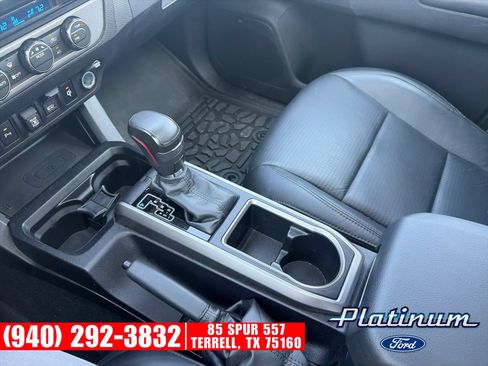 Used 2021 Toyota Tacoma Limited AWD/4WD image 21
