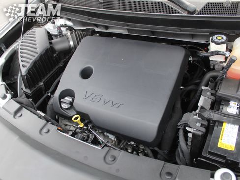 Used 2022 Chevrolet Traverse LT w/ LPO, Floor Liner Package image 32