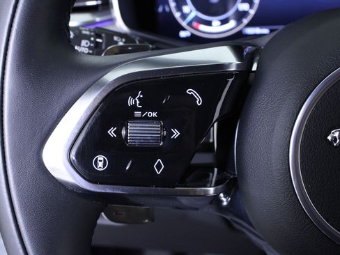 Used 2026 Jaguar F-PACE R-Dynamic S image 24