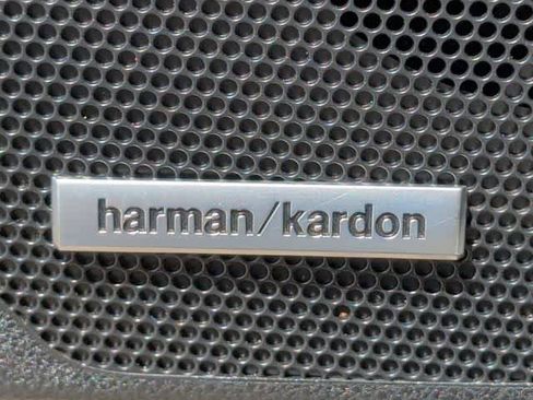 Certified 2025 Subaru Forester Limited w/ Protection Package image 30