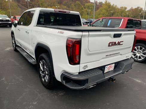Used 2023 GMC Sierra 1500 SLT w/ SLT Premium Package image 3