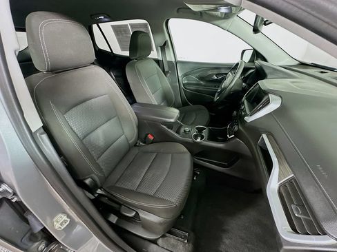 Used 2024 GMC Terrain SLE FWD image 32