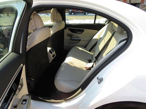 Used 2025 Mercedes-Benz C 300 4MATIC Sedan image 21