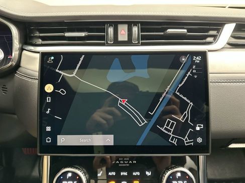 Used 2021 Jaguar XF R-Dynamic SE image 17