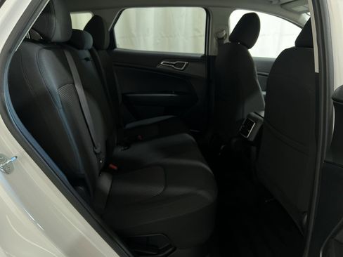 Used 2023 Kia Sportage LX AWD/4WD image 41