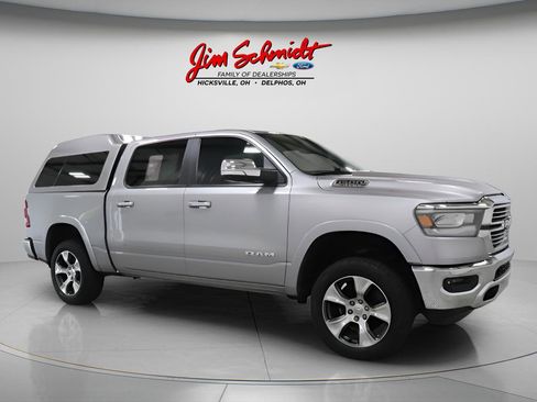 Used 2019 RAM 1500 Laramie AWD/4WD image 2