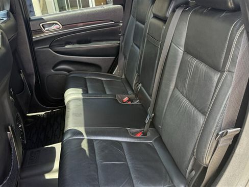 Used 2014 Jeep Grand Cherokee Limited AWD/4WD image 21