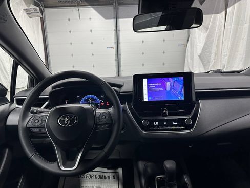 Used 2026 Toyota Corolla SE FWD image 16