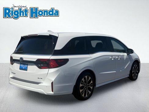 New 2026 Honda Odyssey Elite image 7