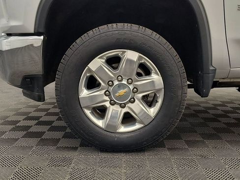 Used 2021 Chevrolet Silverado 3500 LTZ w/ LTZ Premium Package image 10