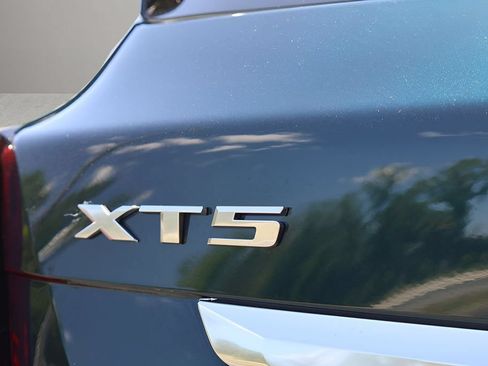 Certified 2026 Cadillac XT5 Luxury FWD image 9