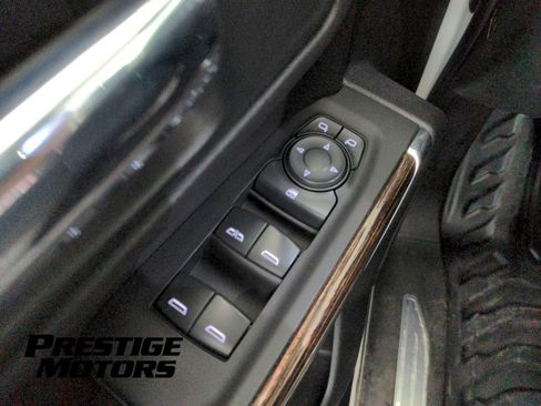 Used 2022 GMC Sierra 3500 SLE w/ SLE Convenience Package AWD/4WD image 33