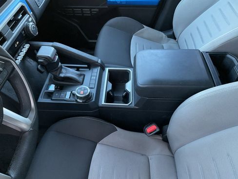 Used 2025 Toyota Tacoma TRD Off-Road image 31