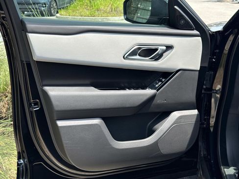 Certified 2026 Land Rover Range Rover Velar Dynamic SE image 17