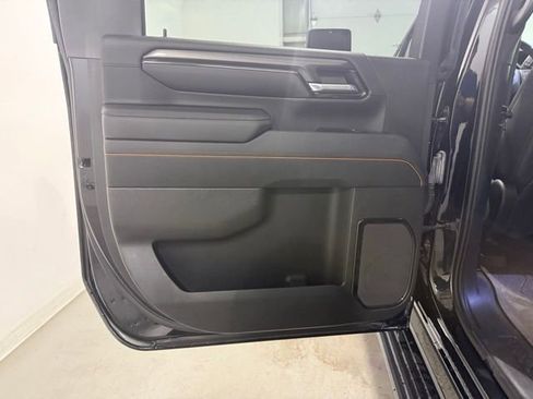 Used 2024 GMC Sierra 2500 AT4 w/ AT4 Premium Plus Package image 22