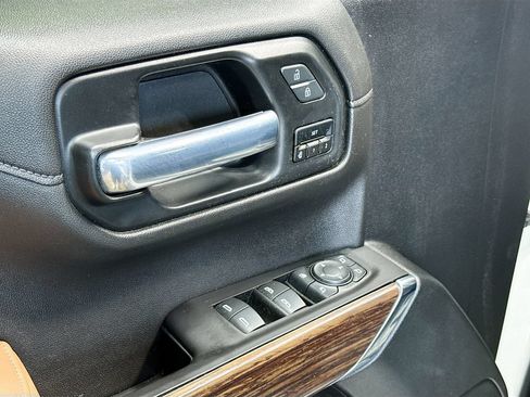 Used 2020 Chevrolet Silverado 1500 High Country AWD/4WD image 18