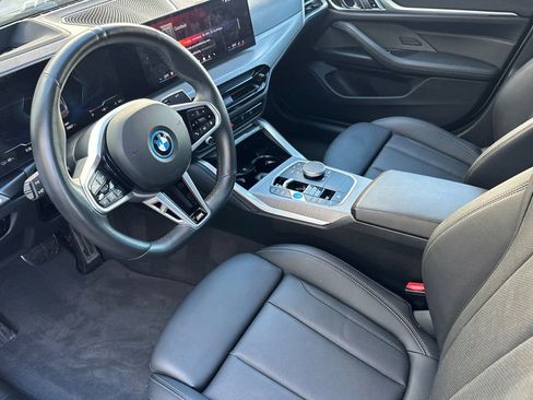 Used 2025 BMW i4 eDrive40 w/ M Sport Package image 9