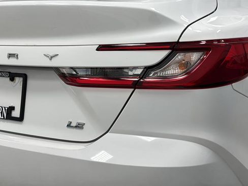Used 2025 Toyota Camry LE FWD image 31