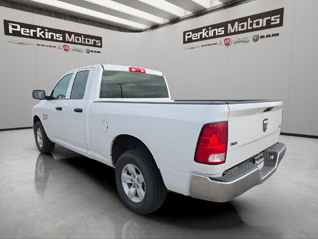 Used 2024 RAM 1500 Classic SLT AWD/4WD image 3