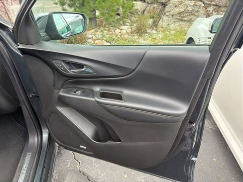 Used 2019 Chevrolet Equinox Premier image 34