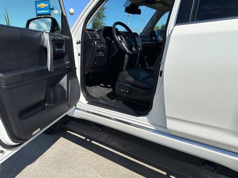 Used 2023 Toyota 4Runner Limited AWD/4WD image 28