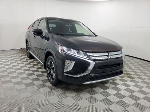 Used 2019 Mitsubishi Eclipse Cross SE image 2