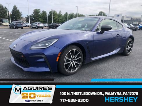 Used 2023 Toyota GR86 image 1