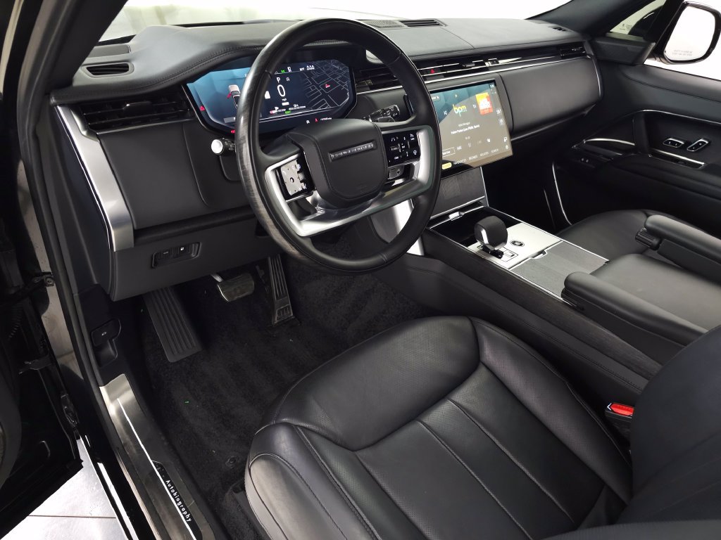 Certified 2025 Land Rover Range Rover Autobiography AWD/4WD image 17