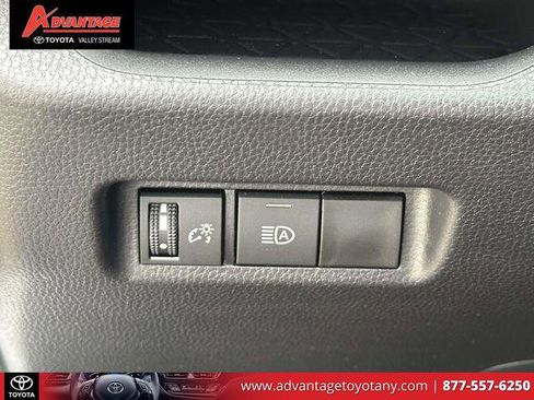 Certified 2025 Toyota RAV4 LE AWD/4WD image 24