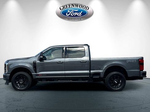 New 2026 Ford F250 Lariat w/ Black Appearance Package image 7