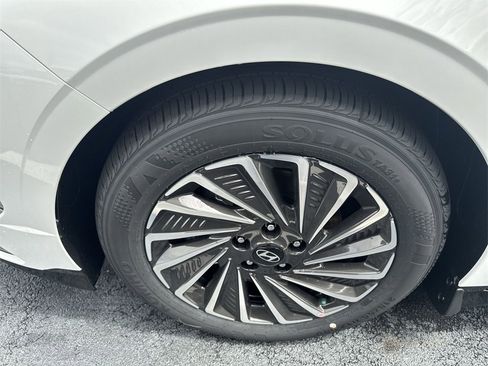 New 2025 Hyundai Sonata SEL image 10